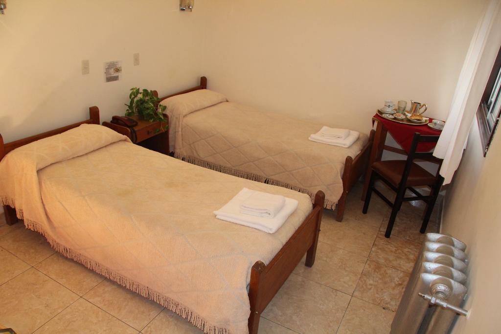Hotel Touring Club Trelew Kültér fotó