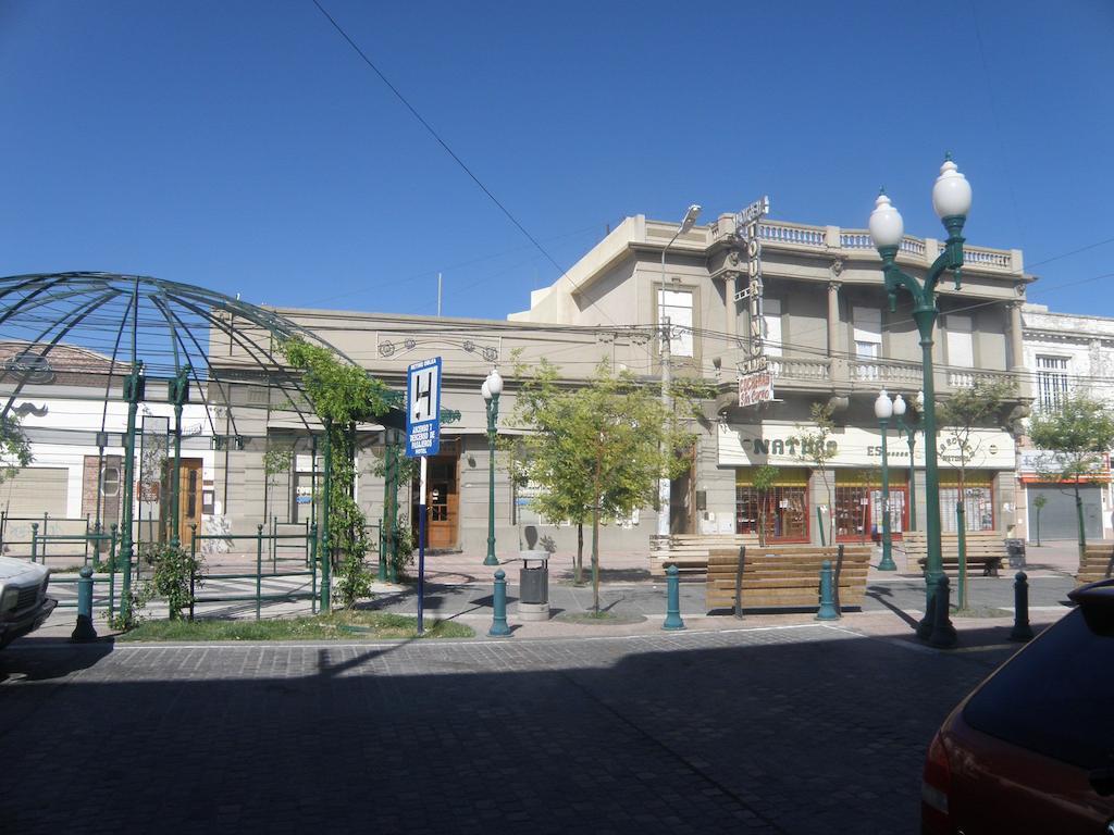 Hotel Touring Club Trelew Kültér fotó